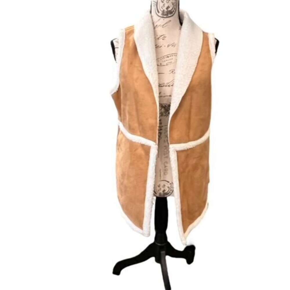 Maurices Brown Tan Cream Faux‎ Suede Sherpa Trim Vest Size MEDIUM Boho FALL NWT